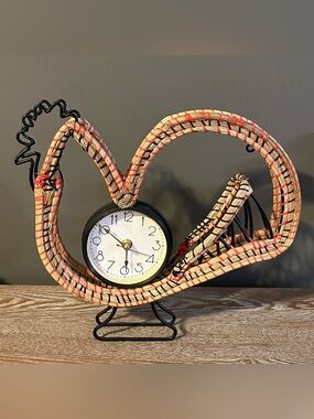 Sweetgrass Rooster Clock